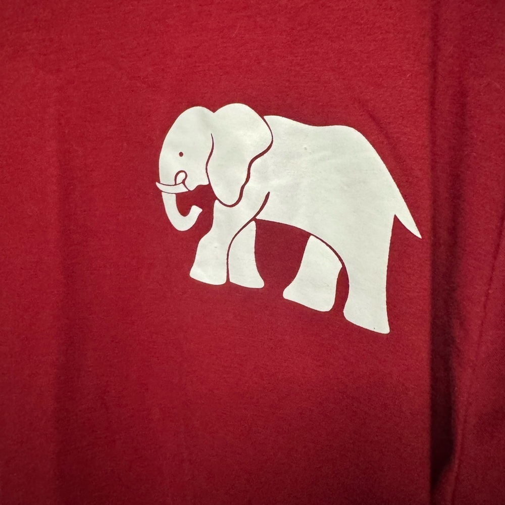 Women’s Red Elephant Sweatshirt Size XXL - Picture 2 of 4